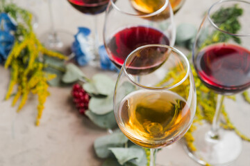 glasses with white and red wine