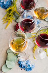 glasses with white and red wine