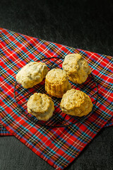 イギリスのスコーン　Scottish scones with tea, jam and cream