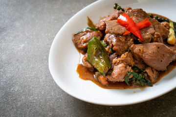 Stir-Fried Black Pepper with Duck