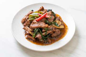 Stir-Fried Black Pepper with Duck