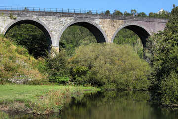 Fototapeta na wymiar Headstone viaduct, crossing Monsal Dale and the River Wye, Peak District, Derbyshire
