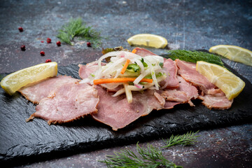 豚タン　スモークタン