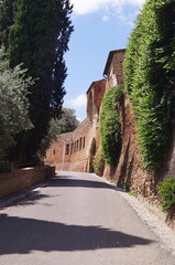 Fototapeta na wymiar Surrounding walls of the ancient medieval village of Certaldo, Tuscany, Italy