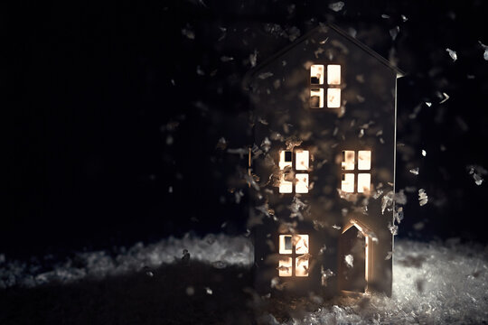 Blizzard Paper House