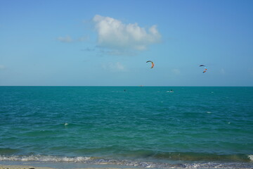 大海原でのカイトサーフィン