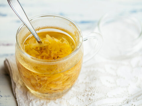 Calendula tea