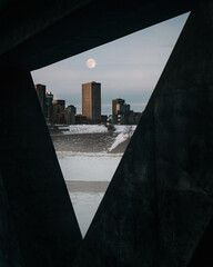 frame over frame
www.instagram.com/seniorkeke