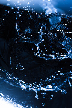 Liquid in motion