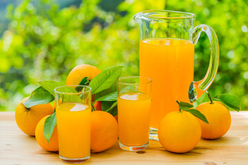juice and oranges