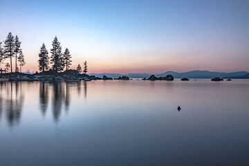 Fototapeta premium beautiful sierra scenery at lake tahoe california