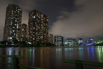 隅田川夜景　中之島公園の夜　相生橋
永代橋ライトアップ　釣り人のシルエット
越中島方面