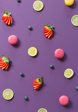 Strawberry and blackberry macarons