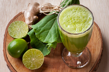 .Green juice or fresh juice detox.