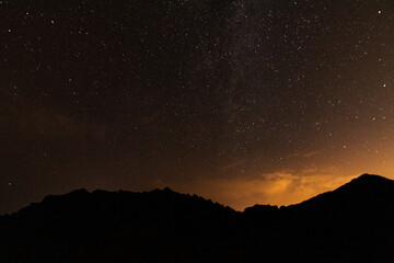 Paisaje nocturno estelar en Lanzarote