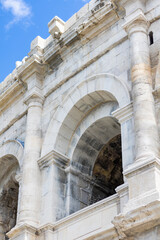 Obraz premium Gros plan sur les arènes de Nîmes (Occitanie, France)
