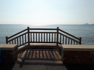 Fototapeta premium Escalera en e mar