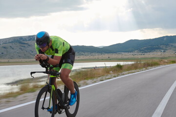 triathlon athlete riding bike