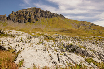 Haute montagne: désert de Platé en Haute Savoie près du Mont Blanc dans les alpes