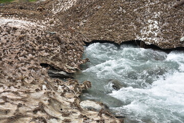 Umbalfälle, Umbaltal, Nationalpark, Hohe Tauern, Schnee, Altschnee, verschmutzt, Schneefeld,...