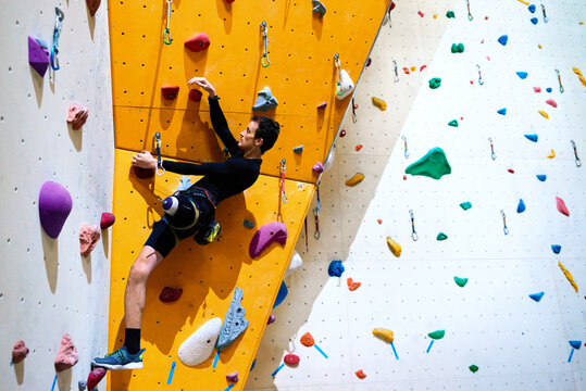 Disabled climber reaching new levels