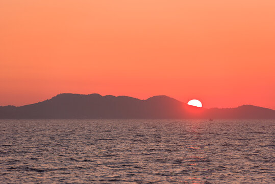 Beautiful seascape scenery during ardent sunset