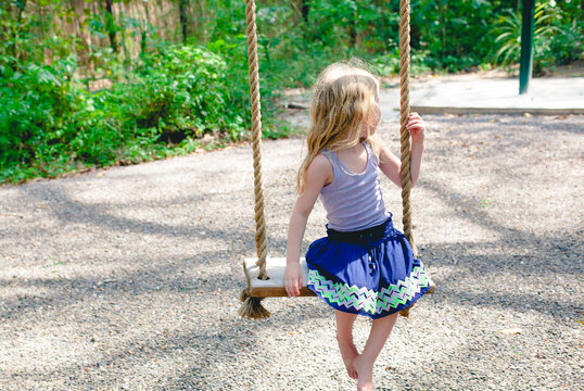 Reece and Remi found a rope swing!