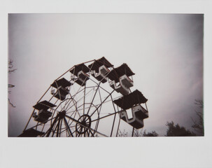 Ferris wheel instant photo