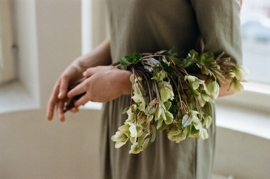 Woman holding flowers
