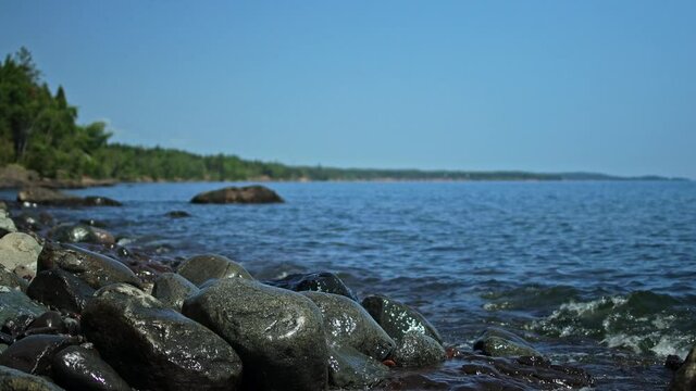 north shore lake superior rocks duluth minnesota
