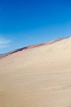 Stunning view to massive sand dune