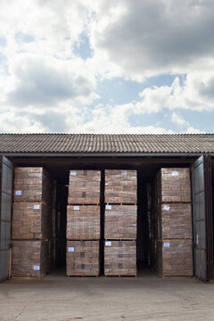 Parquet manufacturer warehouse