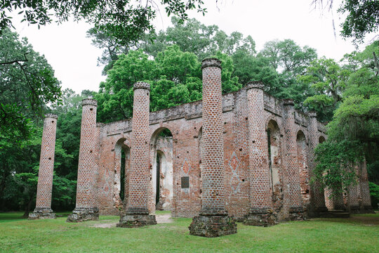 Church Ruins outside of Charleston, SC