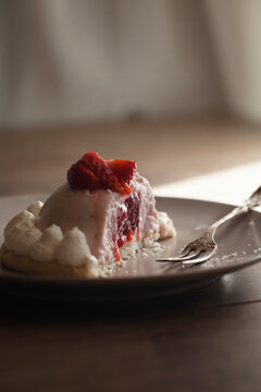 Halved strawberry-rosemary-pistachio dome