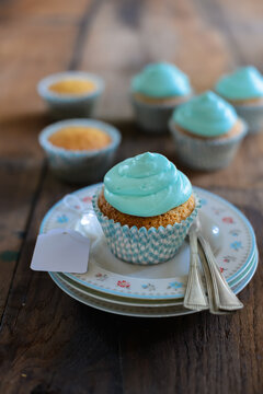 cupcakes with lightblue frosting