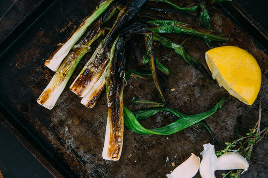 Grilled Spring Onions with Lemon and Garlic