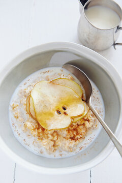 Oatmeal : The perfect breaklfast to sustain energy