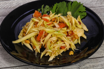 Green mango salad with seafood