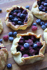 blueberry pie with blueberries