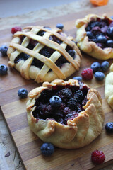 blueberry pie with blueberries