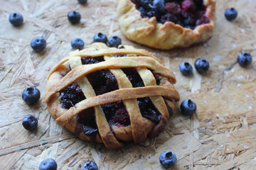blueberry muffin on a wooden table