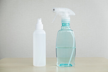 ウィルス対策のための消毒液とジェル