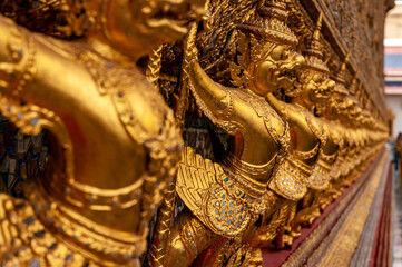 golden buddha statue
