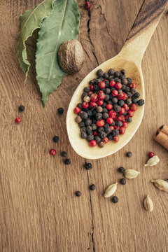 Food: Spices, black and red peppercorns, bay leafs, cardamom, cinnamon and nutmeg