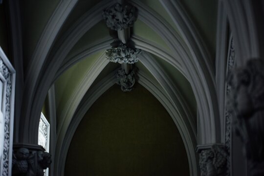 Ornate ceiling.