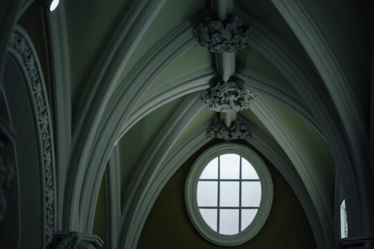 Ornate ceiling.