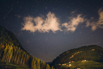 Stelle e nuvole in montagna, Dolomiti