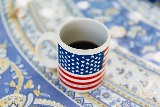 Coffee mug with American flag