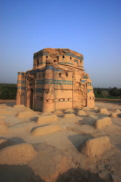 Tomb of Bibi Jiwandi, Uch sharif