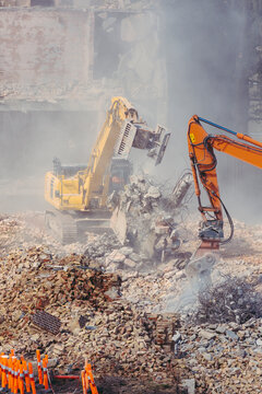 Demolition of a building